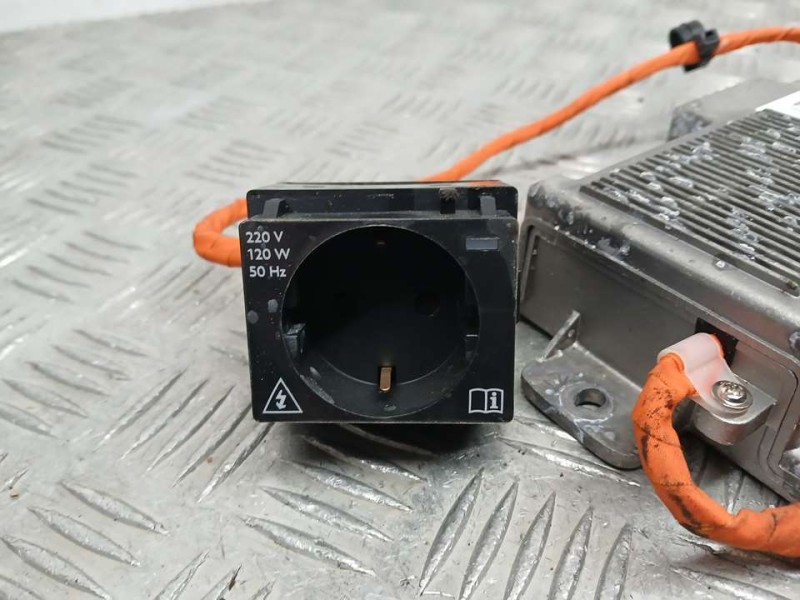 Recambio de modulo electronico para peugeot 5008 gt line referencia OEM IAM 9813665480  CONVERTIDOR CORRIENTE 220V 120W