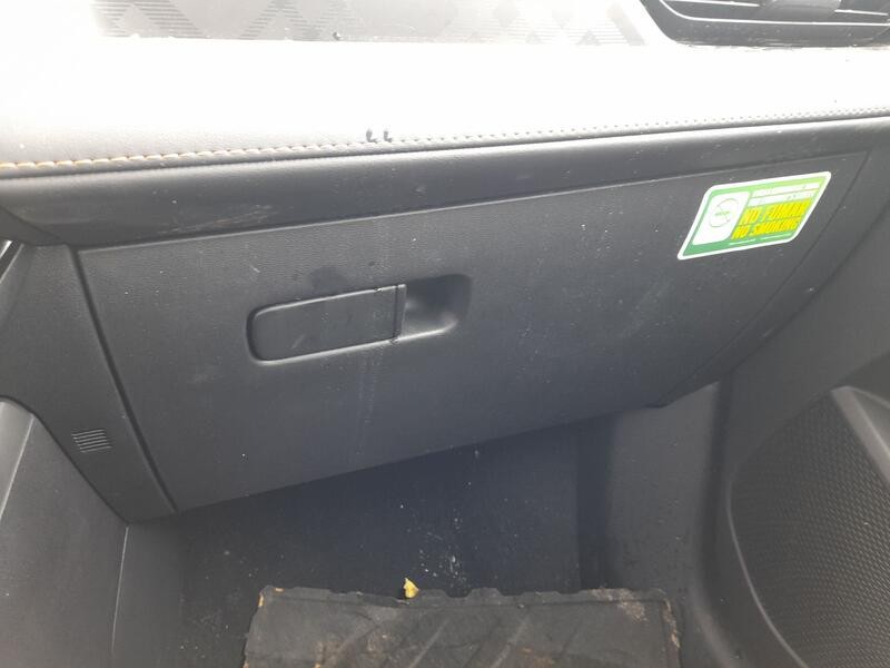 Recambio de guantera para mg mg 3 (5lfp) mg3 1.5 referencia OEM IAM 11151676  