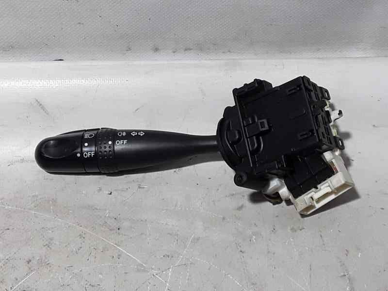 Recambio de mando luces para toyota corolla (e12) 1.4 d-4d luna compact referencia OEM IAM   