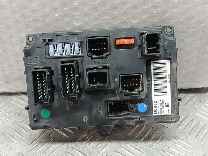 Recambio de caja reles / fusibles para citroën c6 exclusive referencia OEM IAM 9656148180 S120017001H 