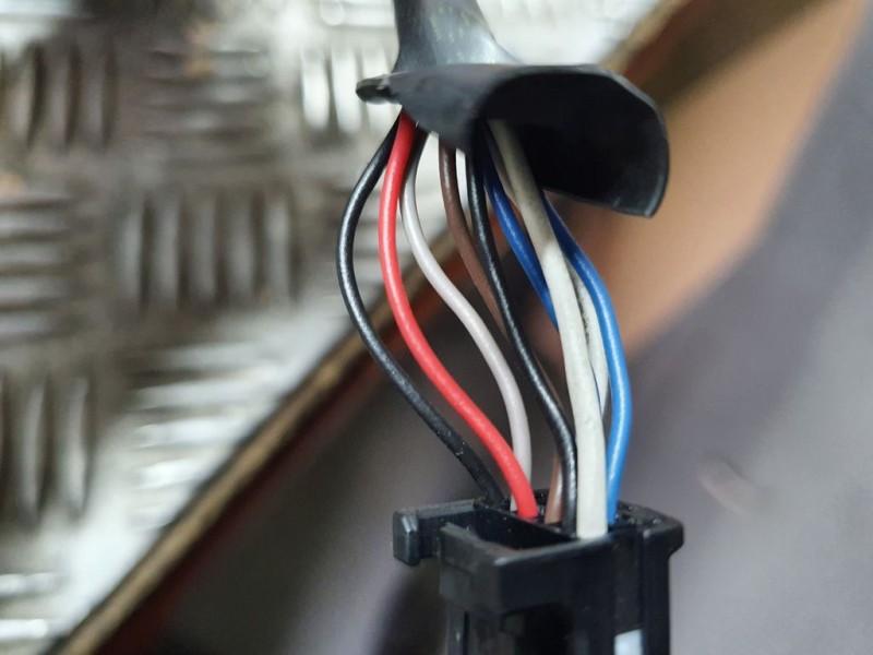 Recambio de retrovisor derecho para renault clio iv authentique referencia OEM IAM 963012959R  ELECTRICO