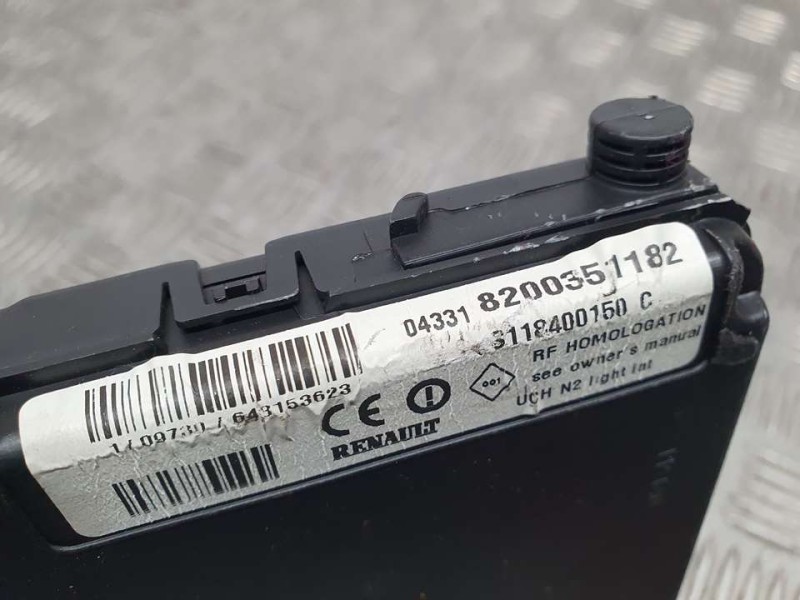 Recambio de modulo electronico para renault scenic ii authentique referencia OEM IAM 8200351182  