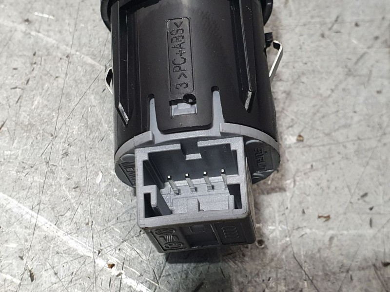 Recambio de boton start/stop para seat ibiza (kj1) xcellence referencia OEM IAM 575959839A  