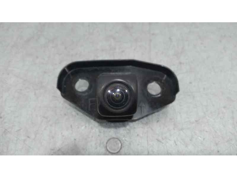 Recambio de camara vision trasera para toyota corolla (e21) hybrid style referencia OEM IAM 8679002200  