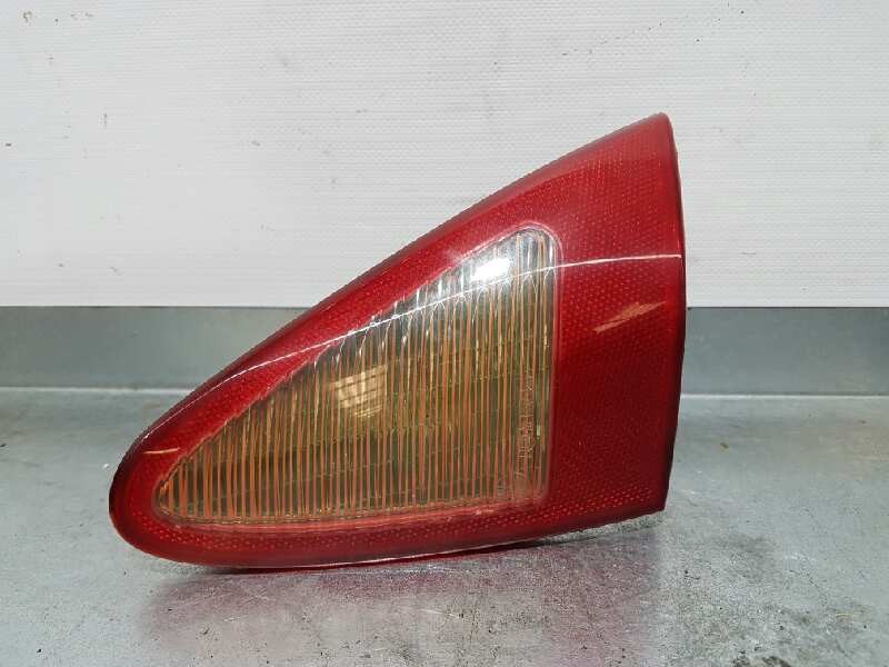Recambio de piloto trasero derecho para alfa romeo 147 (190) 1.9 jtd distinctive referencia OEM IAM 46556346 03321010 INTERIOR