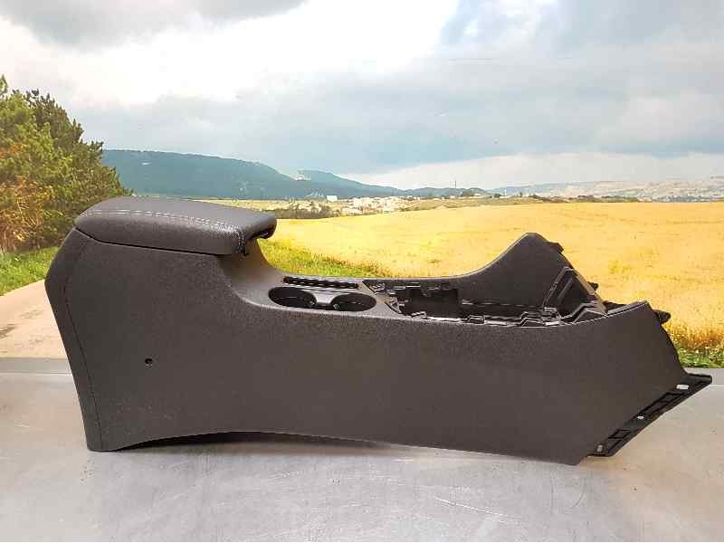 Recambio de consola para kia niro concept plug-in hybrid referencia OEM IAM  CONSOLA CENTRAL C/ APOYABRAZOS