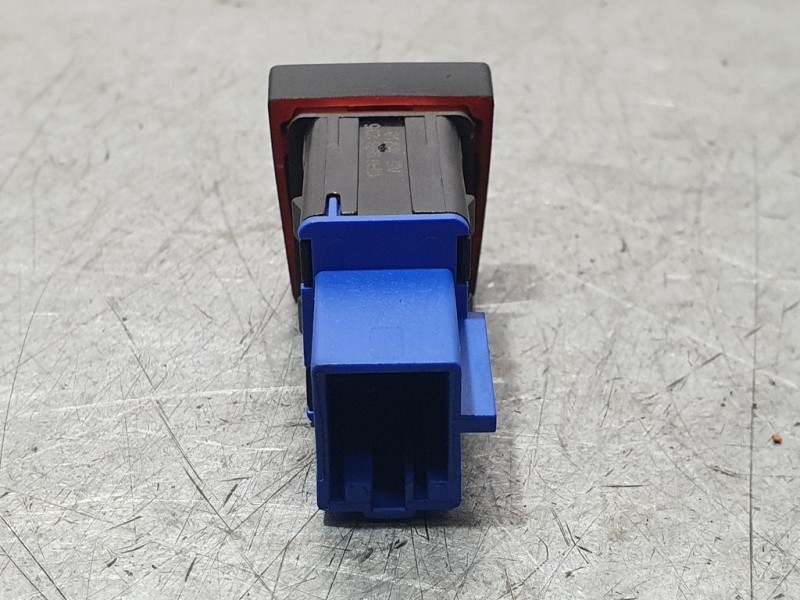 Recambio de warning para seat ibiza (kj1) xcellence referencia OEM IAM 6F0953235  