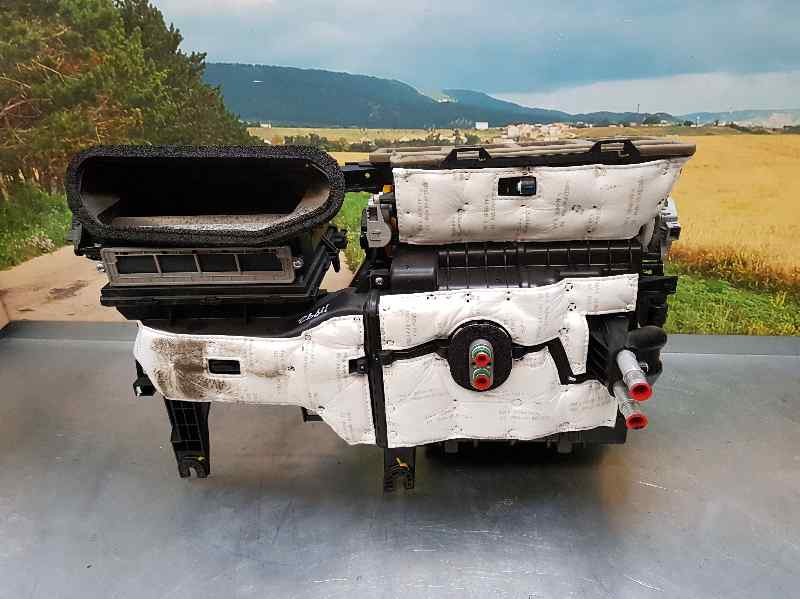 Recambio de calefaccion entera normal para kia niro concept plug-in hybrid referencia OEM IAM 97200G5060  