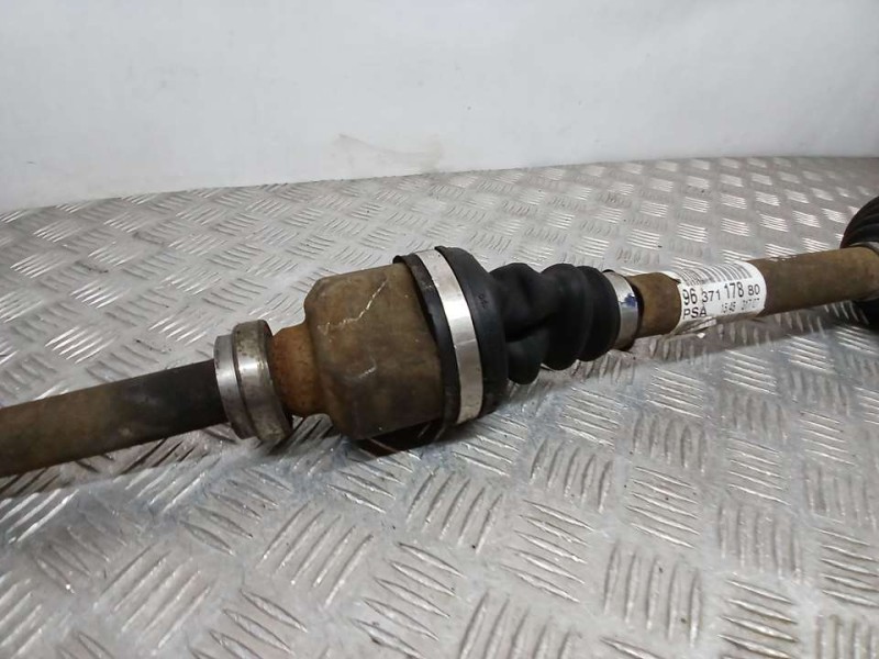 Recambio de transmision delantera derecha para citroën c4 berlina collection referencia OEM IAM 9637117880  