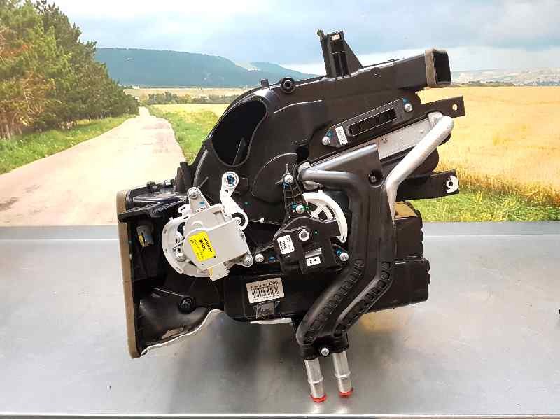 Recambio de calefaccion entera normal para kia niro concept plug-in hybrid referencia OEM IAM 97200G5060  