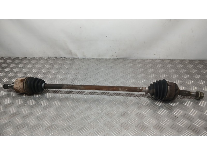 Recambio de transmision delantera derecha para nissan almera ii (n16) 1.5 referencia OEM IAM 39100BN700  