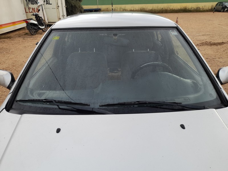 Recambio de parabrisas para nissan primera (p11) 2.0 td referencia OEM IAM 727122F010  