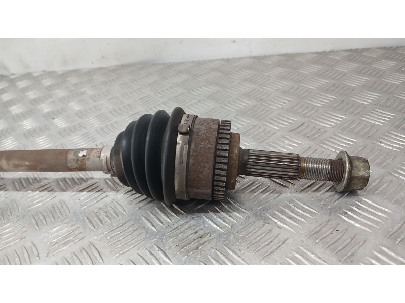 Recambio de transmision delantera derecha para nissan almera ii (n16) 1.5 referencia OEM IAM 39100BN700  