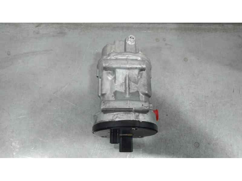 Recambio de compresor aire acondicionado para toyota corolla (e21) hybrid style referencia OEM IAM 0424000500  DENSO