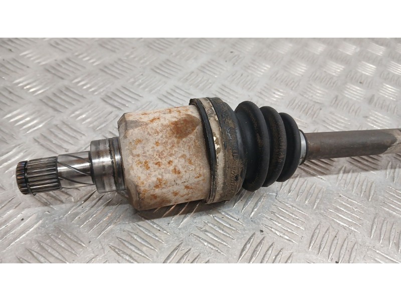 Recambio de transmision delantera derecha para nissan almera ii (n16) 1.5 referencia OEM IAM 39100BN700  