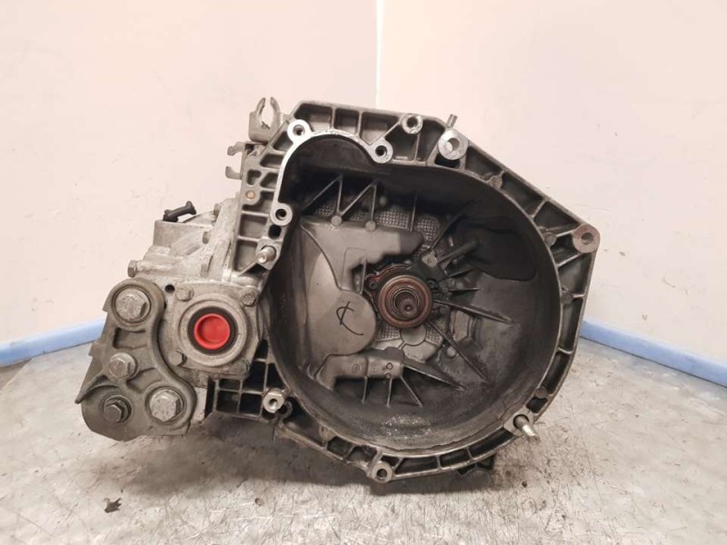 Recambio de caja cambios para fiat bravo (198) 1.6 16v active multijet (77kw) referencia OEM IAM 55210733  6VELOCIDADES