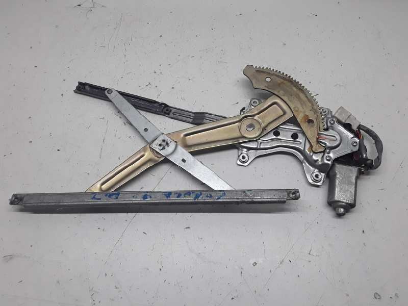 Recambio de elevalunas delantero izquierdo para toyota corolla (e11) 1.4 linea terra (5-ptas.) referencia OEM IAM 0620400141 5 P