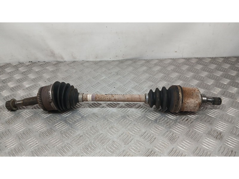 Recambio de transmision delantera izquierda para nissan almera ii (n16) 1.5 referencia OEM IAM 39101BN700  