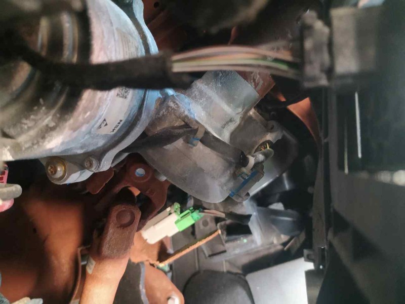 Recambio de columna direccion para dacia sandero stepway referencia OEM IAM 488105857R  ELECTRO-MECANICA