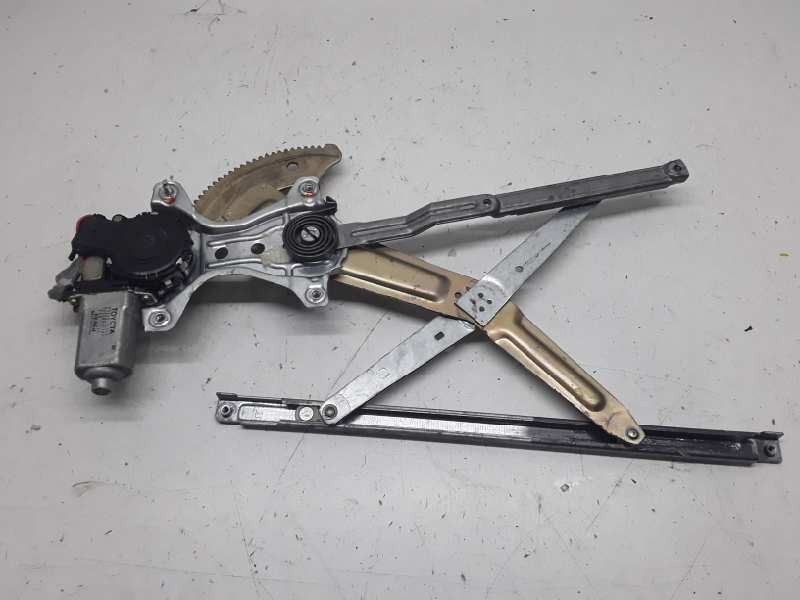 Recambio de elevalunas delantero izquierdo para toyota corolla (e11) 1.4 linea terra (5-ptas.) referencia OEM IAM 0620400141 5 P