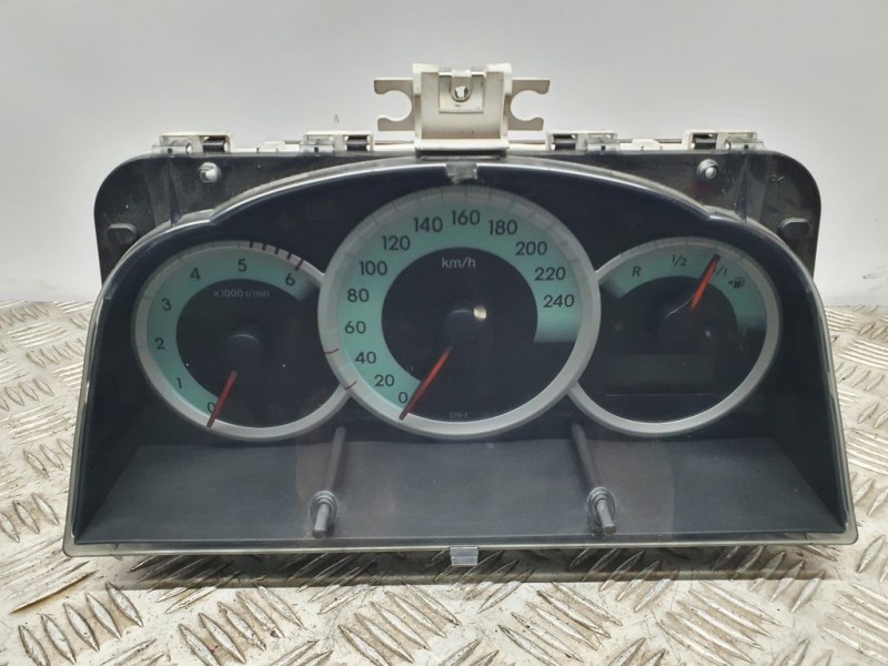 Recambio de cuadro instrumentos para toyota corolla verso (r1) 2.2 d-4d luna referencia OEM IAM 838000F092A MB2574403892 