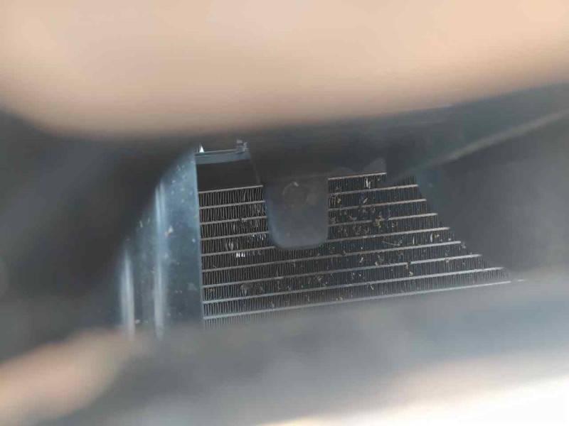 Recambio de condensador / radiador aire acondicionado para dacia sandero stepway referencia OEM IAM 921005FA0A  