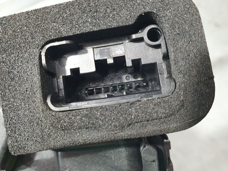 Recambio de cerradura puerta delantera derecha para seat ibiza (kj1) xcellence referencia OEM IAM 5TB837016A  