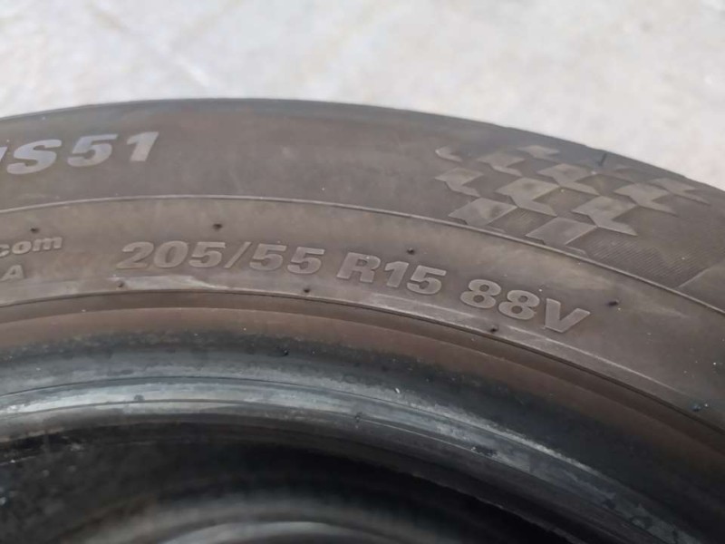 Recambio de neumatico pareja para neumaticos reutilizados - referencia OEM IAM 205551588V 205/55/15/88V KUMHO