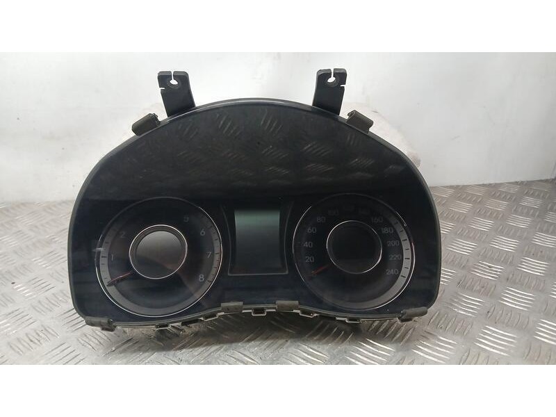 Recambio de cuadro instrumentos para hyundai i40 essence referencia OEM IAM 940013Z420  11001785420H