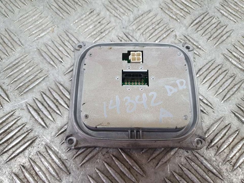 Recambio de centralita faros xenon para audi a4 ber. (b8) básico referencia OEM IAM 1307329218  D.D