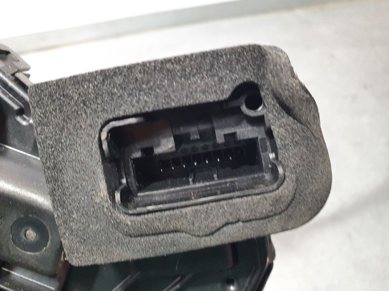 Recambio de cerradura puerta trasera derecha para seat ibiza (kj1) xcellence referencia OEM IAM 5TA839016E  ELECTRICO 6 PINS