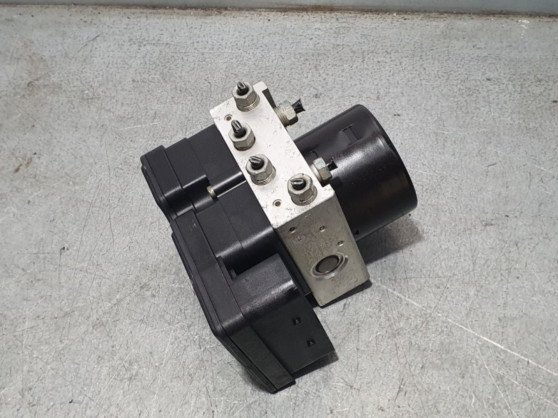 Recambio de abs para ford focus berlina (cap) trend referencia OEM IAM 3M512M110JA 10020700714 ATE