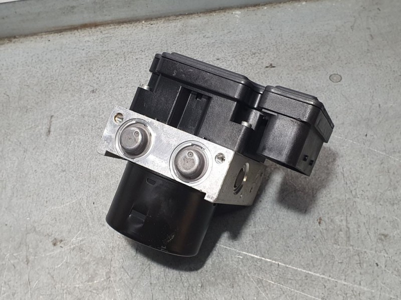 Recambio de abs para ford focus berlina (cap) trend referencia OEM IAM 3M512M110JA 10020700714 ATE