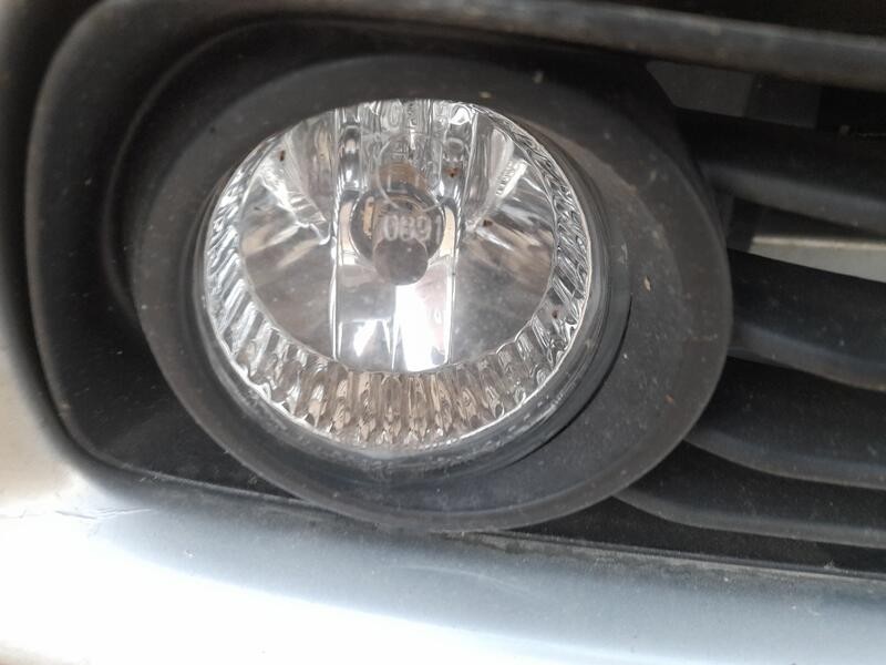 Recambio de faro antiniebla derecho para toyota prius (hw2) 1.5 hybrid (hw20) referencia OEM IAM 8121152061  
