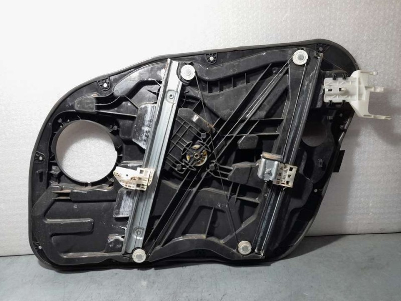 Recambio de elevalunas delantero izquierdo para hyundai i40 essence referencia OEM IAM 824713Z000  ELECTRICO