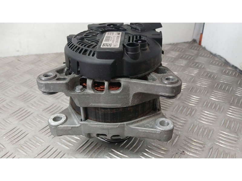 Recambio de alternador para opel grandland / grandland x (a18, p1uo) 1.2 (75) referencia OEM IAM 9809391880 VALEO 2625767A