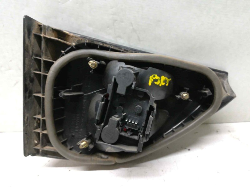 Recambio de piloto trasero derecho para renault megane i classic (la0) 1.4e rn referencia OEM IAM   INTERIOR