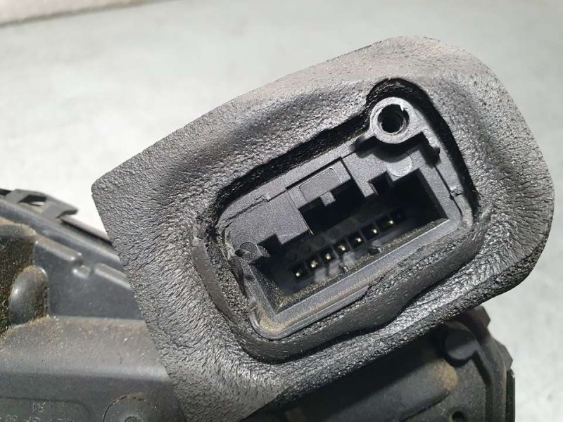 Recambio de cerradura puerta trasera derecha para skoda fabia active referencia OEM IAM A6E5TA839016E  7 PINES