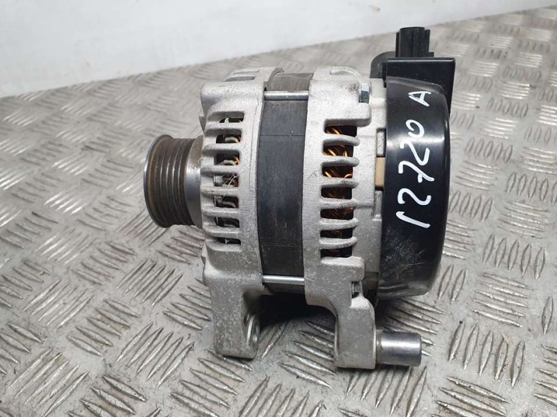 Recambio de alternador para ford kuga (cbv) trend referencia OEM IAM 8EL011711801 26006944 HELLA
