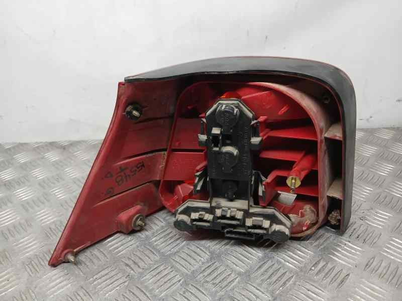 Recambio de piloto trasero derecho para volkswagen golf iv berlina (1j1) edition (dieselmotor) referencia OEM IAM 1J6945096R  RO