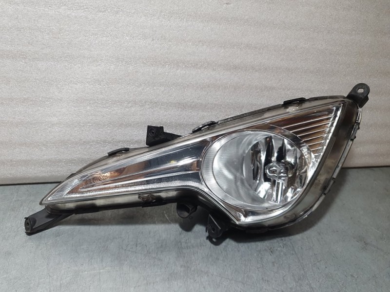 Recambio de faro antiniebla izquierdo para hyundai i40 essence referencia OEM IAM SIN REF  
