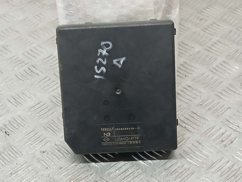 Recambio de caja reles / fusibles para renault laguna coupe limited referencia OEM IAM 284B66052R 519287A30 