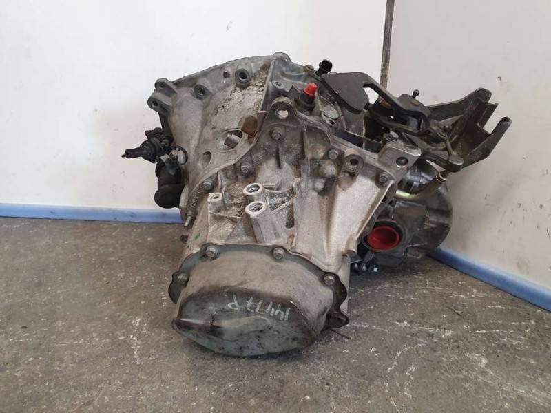 Recambio de caja cambios para citroën c5 berlina 2.0 16v premier referencia OEM IAM 20DF30 3741608A 5VELOCIDADES