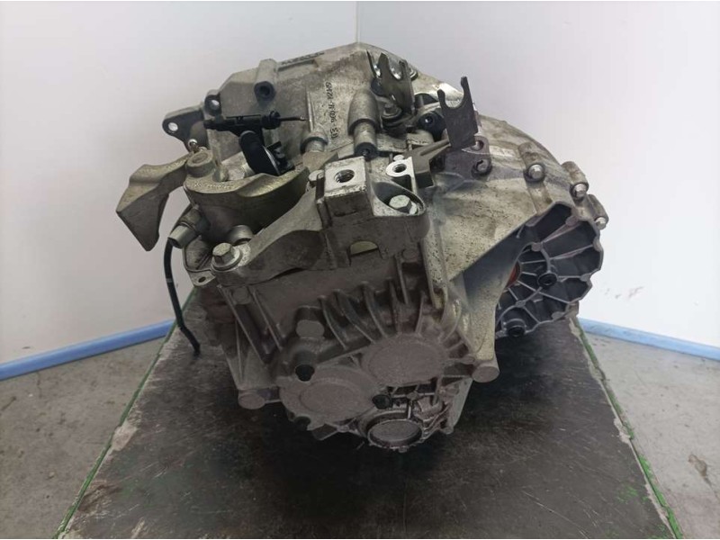 Recambio de caja cambios para ford kuga (cbv) trend referencia OEM IAM AV4R7002AB 290910 6VELOCIDADES