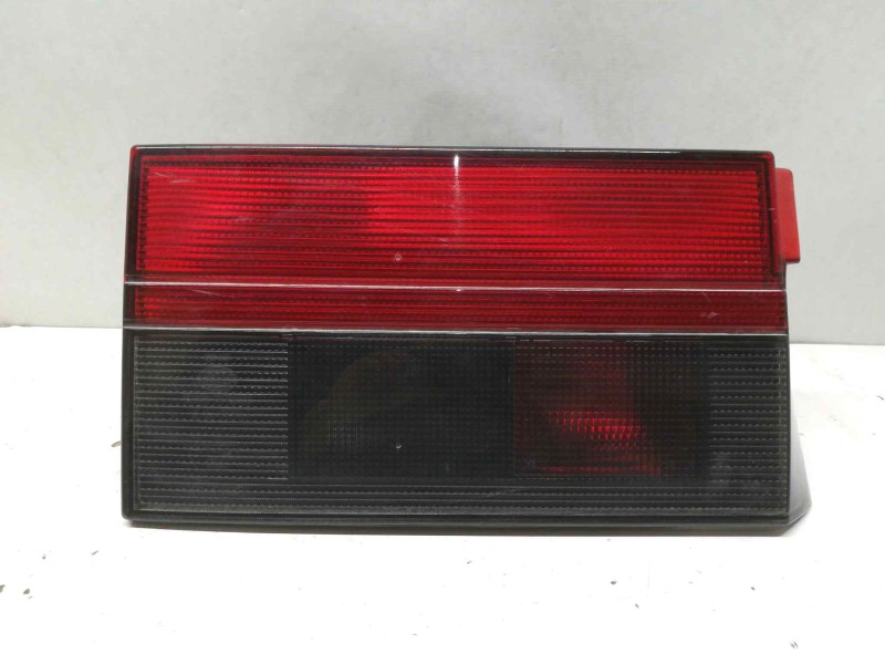 Recambio de piloto trasero izquierdo para seat toledo (1l) referencia OEM IAM W01L0945093M  INTERIOR