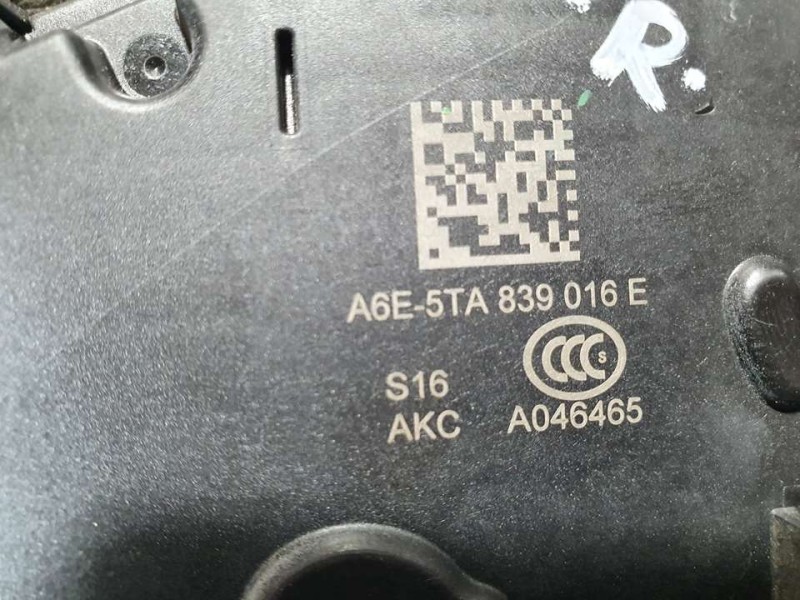 Recambio de cerradura puerta trasera derecha para skoda fabia active referencia OEM IAM A6E5TA839016E  7 PINES