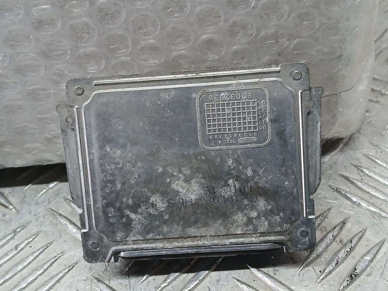 Recambio de centralita faros xenon para renault laguna coupe limited referencia OEM IAM 89034934  