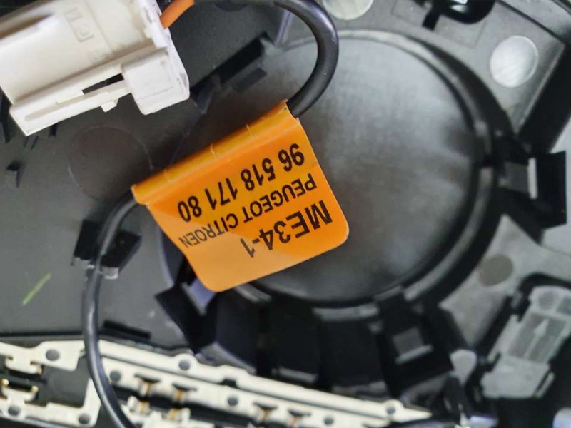 Recambio de luz interior para peugeot 508 allure referencia OEM IAM 9651817180 98027680XT 