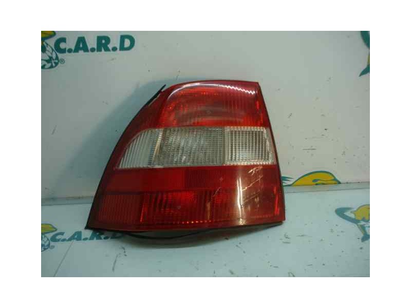 Recambio de piloto trasero izquierdo para opel vectra b berlina básico referencia OEM IAM   CANTO ROTO