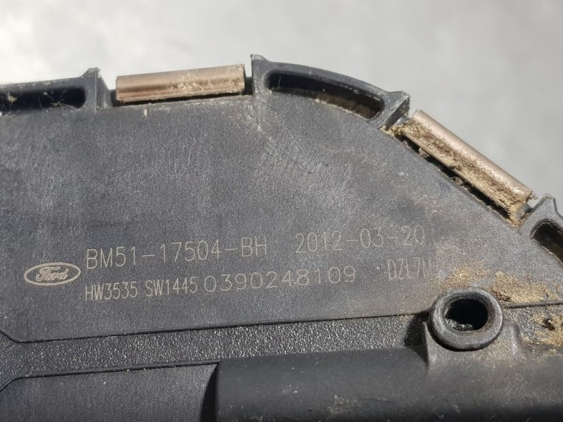 Recambio de motor limpia delantero para ford focus lim. (cb8) ambiente referencia OEM IAM BM5117504BH 0390248109 BOSCH-DERECHO